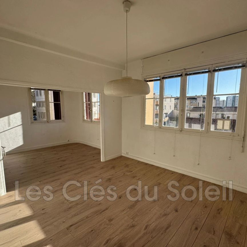 Location appartement 44 m² Toulon - Photo 1