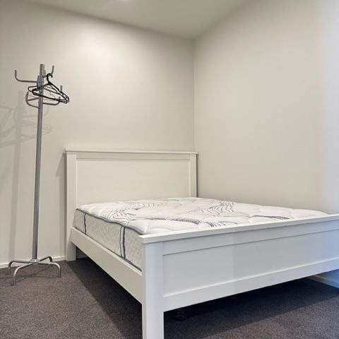 Ready to move in - fully furnished unit - Photo 1