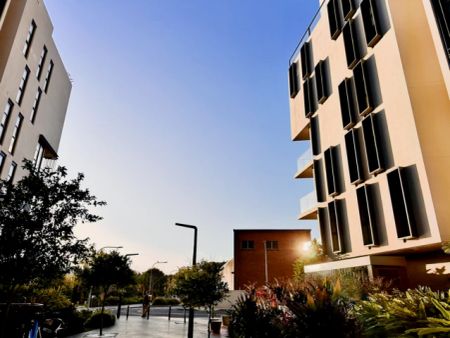 8 Kingsborough Wy, Sydney - Photo 5