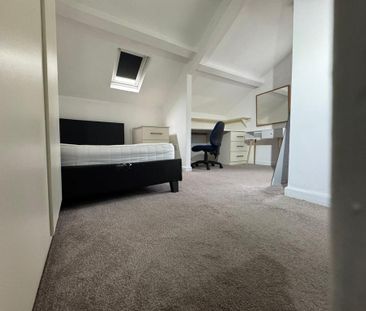 2 bedroom flat to rent - Photo 6