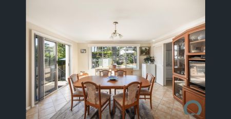 FAMILY HOME WITH RESORT-STYLE ENTERTAINING - Photo 4