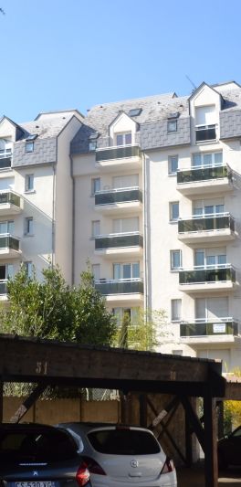 Location Appartement 1 Pièce 30 m² - Photo 1