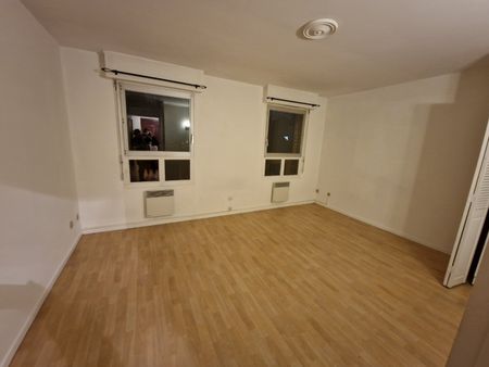 Location Appartement 1 pièce 29m² ARRAS 62000 - Photo 4