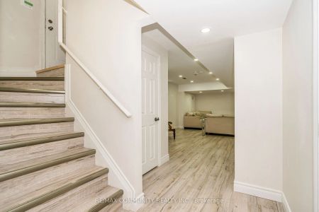 Detached Home For Lease | E9254507 - Photo 5