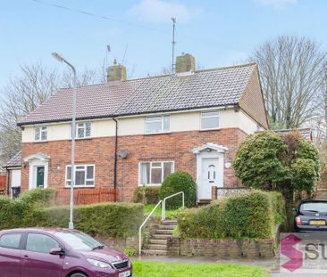 4 bedroom semi-detached house to rent - Photo 6