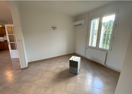 BOISSERON // Villa T5 en R+1 de 107,01m² avec jardin clôturé et garage, - Photo 3