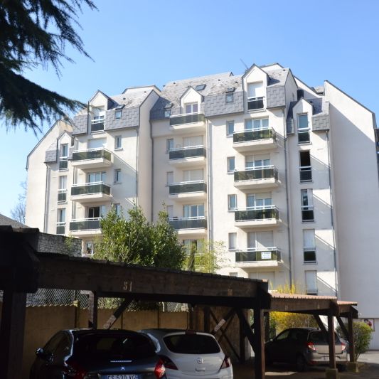 Location Appartement 1 pièce 30m² ORLEANS 45000 - Photo 2