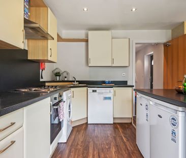 27 THE MEWS, BENTLEY LANE Leeds - LS6 4AJ - Photo 4