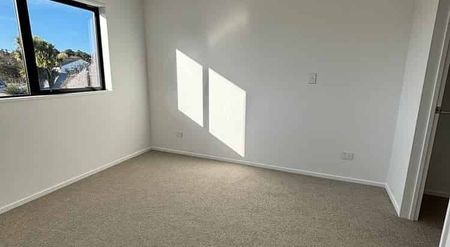 Brand new 3BR with garage Townhouse in Riccarton - Photo 2
