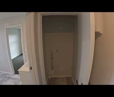 High-End New 2-Bed Home - Photo 2
