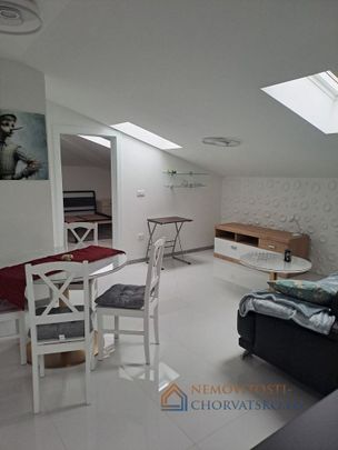 Pronájem bytu 2+kk 94 m² - Fotografie 1