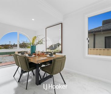 Fully Renovated & Spacious Dual-Living Family Home in Central Dande... - Photo 5