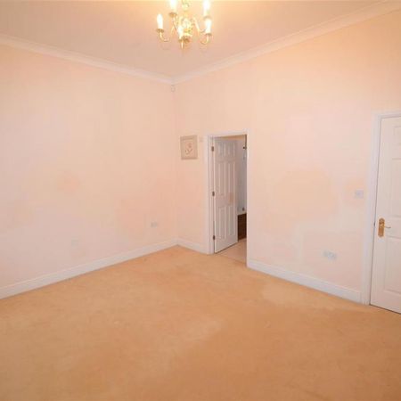 4 bedroom house to rent - Photo 3