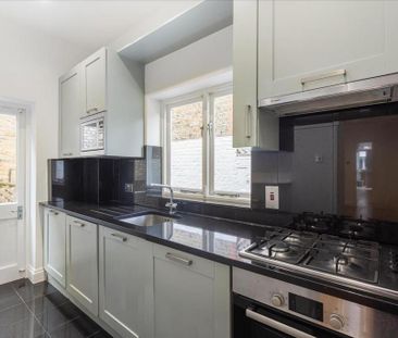 2 bedroom maisonette to rent - Photo 6