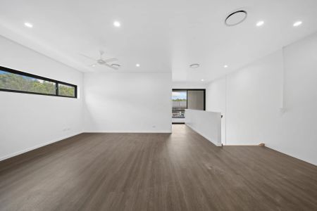 2 Bedroom Unit in convenient location - Photo 3