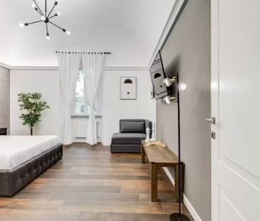 Via del Castro Pretorio, Rome, Lazio 00185 - Photo 3