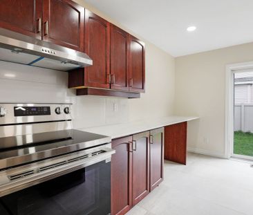 For Lease - 2210 River Mist Road, Barrhaven, Ontario - Photo 6