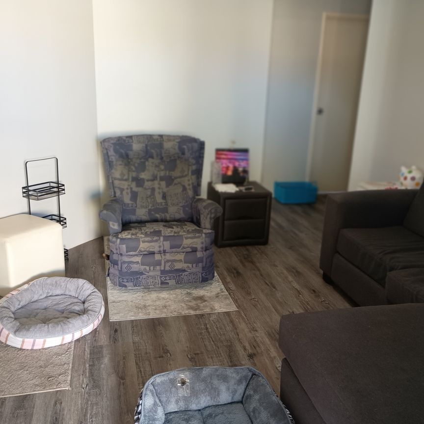 Mirrabooka - Photo 1