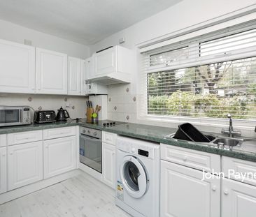 Flat to rent - Pagoda Gardens, London, SE3 - Photo 5