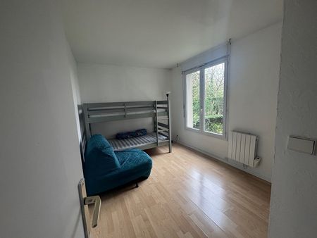 Location Appartement 3 pièces 86m² - Photo 3