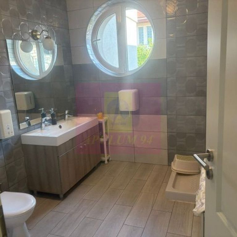 Vila D+P+1+M cu teren 446 mp Drumul Sarii. - Photo 1