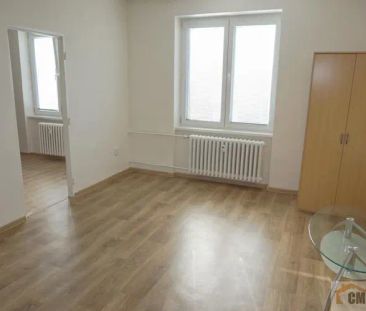 PV, Krokova ul., byt 2+1, pronájem 12.000,- Kč + energie - Photo 2