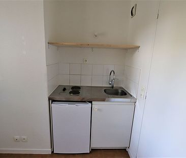 Appartement – Bourg La Reine – 1 pièce – 11 m2 - Photo 2