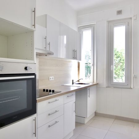 Location Appartement 2 pièces 41m² MARSEILLE 9ème - Photo 4