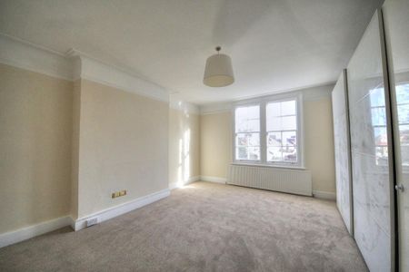 5 bedroom semi-detached house to rent - Photo 5