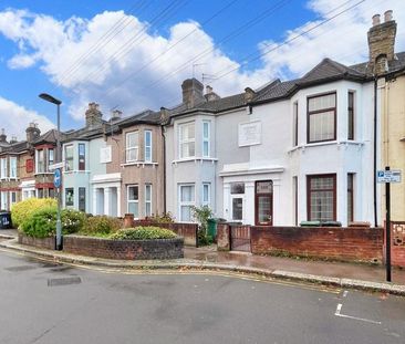 4 bedroom terraced house to rent - Photo 6