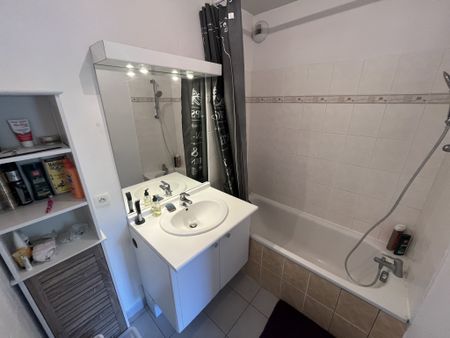 Location Appartement 2 pièces 41m² RODEZ 12000 - Photo 4