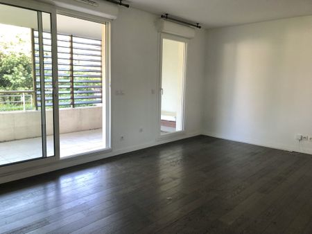 Appartement 4 pièces 83m2 MARSEILLE 12EME 1 544 euros - Photo 2