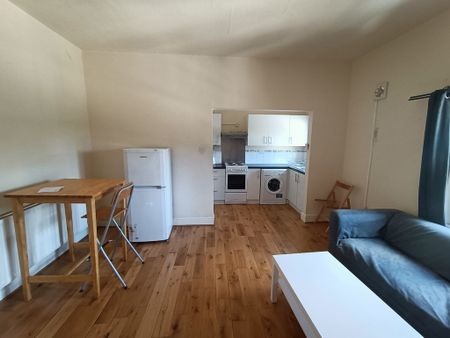 1 Bedroom Flat - Photo 5
