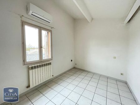 Location Appartement 3 pièces 66m² CARPENTRAS 84200 - Photo 2