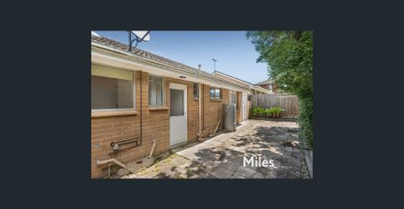 PERFECT LOCATION !!! - Photo 4