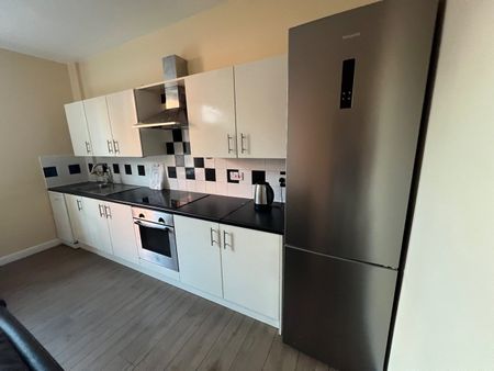 Room in a Shared House, Chichester Street, LS12 - Photo 5