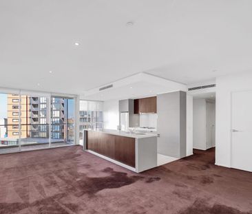 Resort Style Executive Apartment Living - Photo 2