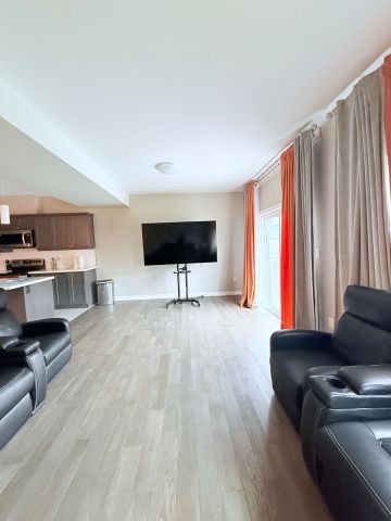 For Lease - 7185 Parsa Street, Niagara Falls, Ontario - Photo 2