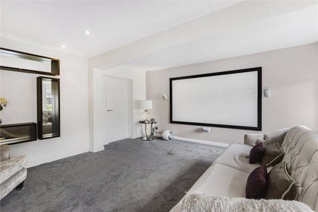 Parkgate Avenue, Hadley Wood - Photo 3