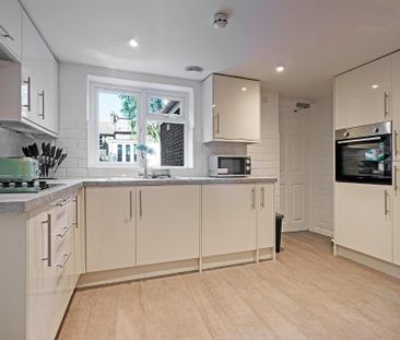 1 bedroom house of multiple occupation to rent - Photo 6