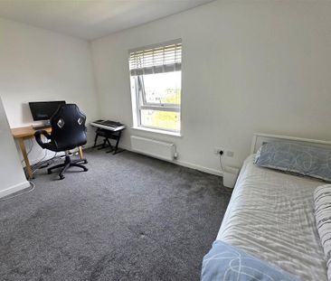 2 bedroom semi-detached house to rent - Photo 5