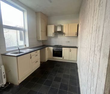 Cooperative Street, Radcliffe - Photo 3