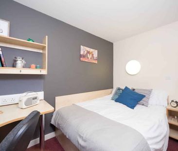 1 Bed Apartment - Photo 6