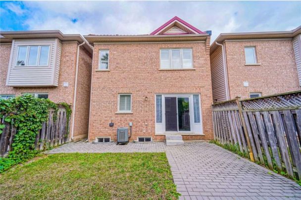 For Lease - 2394 Emerson Drive, Burlington, Ontario - Photo 1