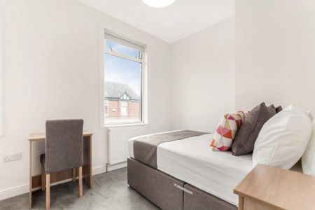 3 bedroom terraced house to rent - Photo 3