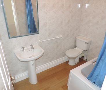 Stonebury Avenue, Eastern Green, Coventry, CV5 7FW - Photo 2