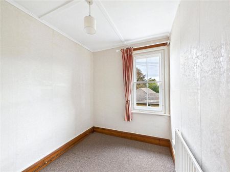 4 bedroom detached house to rent - Photo 4