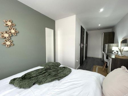 1 bedroom in a house share to rent - Photo 5