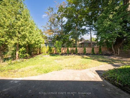 For Lease - 3577 Gallager Drive Unit# Main, Mississauga, Ontario - Photo 4