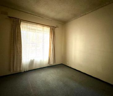 Lower level 2 bedroom unit in Norwood!! - Photo 5